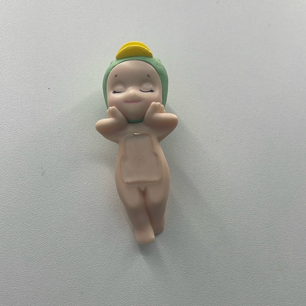 This is a Duck Sonny Angel!